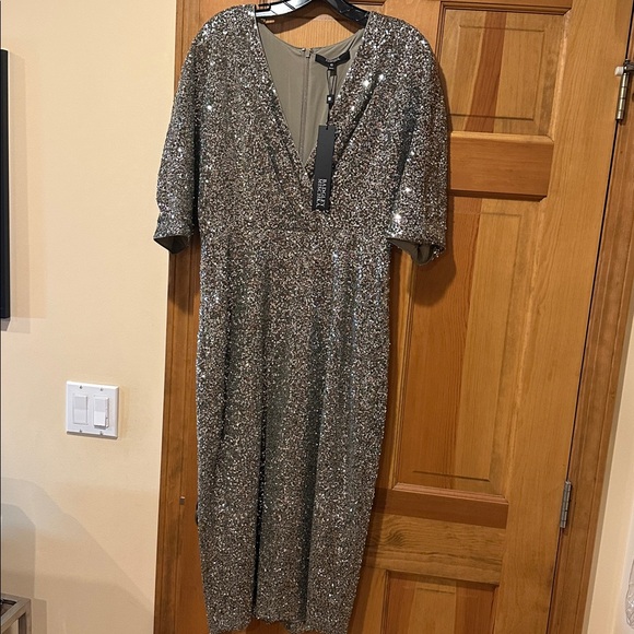 Badgley Mischka Sequin Cocktail Dress Gunmetal Size 10 v-neck Midi Glam - Picture 5 of 8
